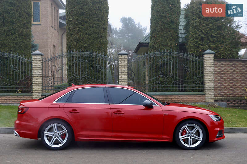 Седан Audi S4 2017 в Луцке