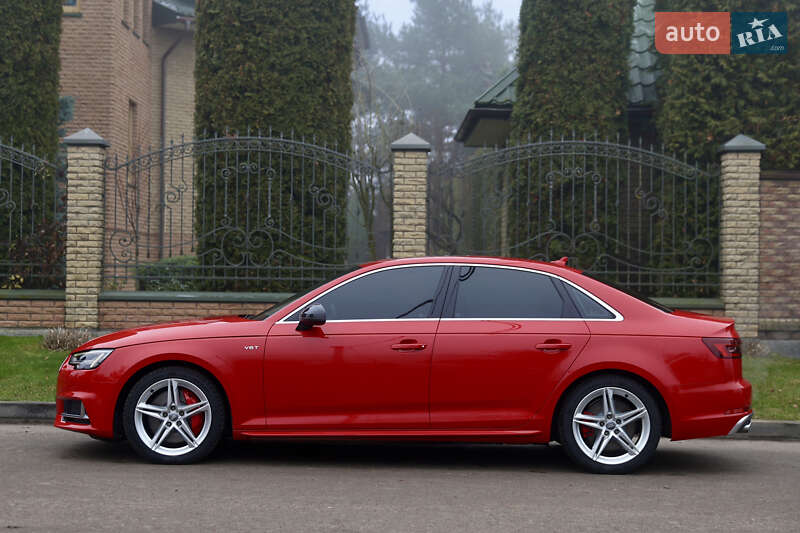 Седан Audi S4 2017 в Луцке