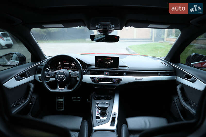 Седан Audi S4 2017 в Луцке