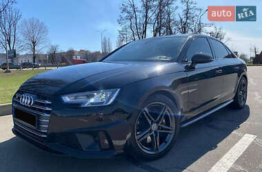 Седан Audi S4 2019 в Киеве