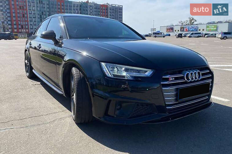 2019 Audi S4/RS4, VIN WAUA4AF42KA105612:plate — фото 1 (autoria)