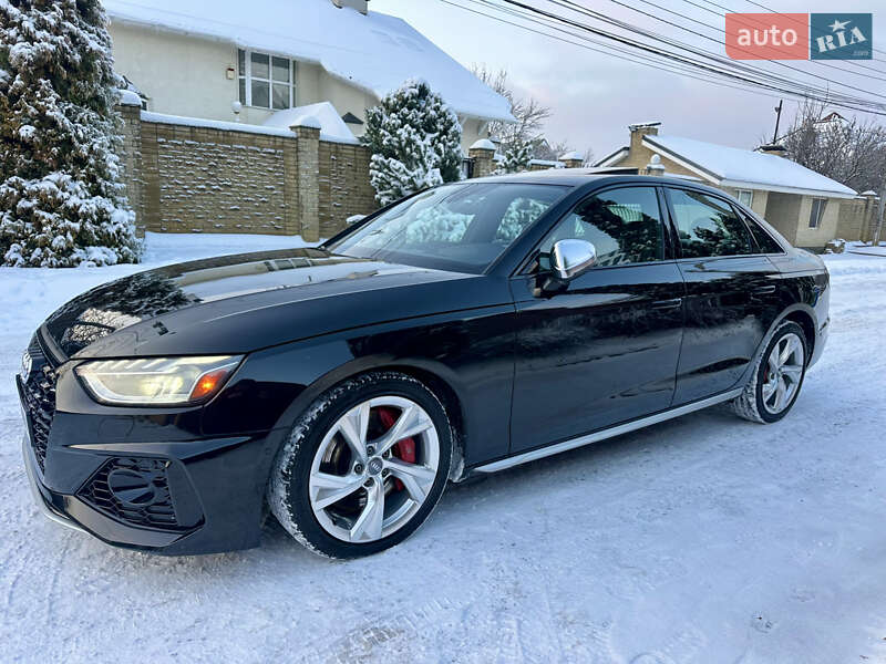 Седан Audi S4 2019 в Киеве