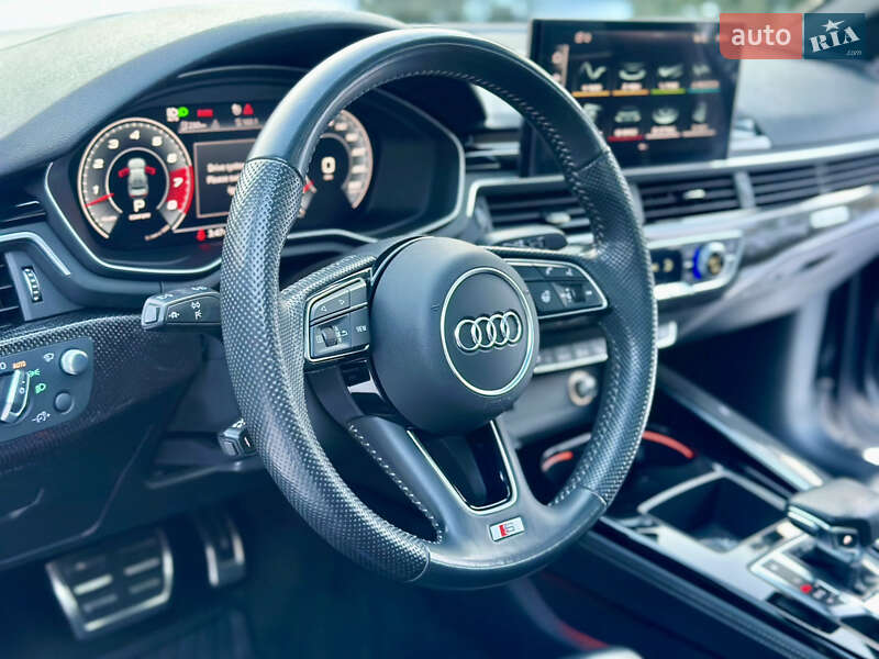 Седан Audi S4 2019 в Киеве