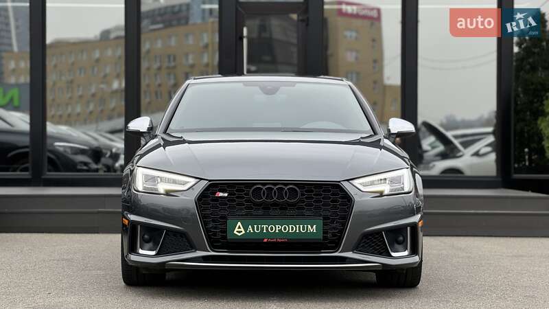 2019 Audi S4/RS4, VIN WAUA4AF4XKA106507:plate — фото 1 (autoria)