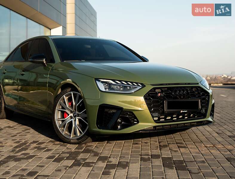 Седан Audi S4 2023 в Днепре