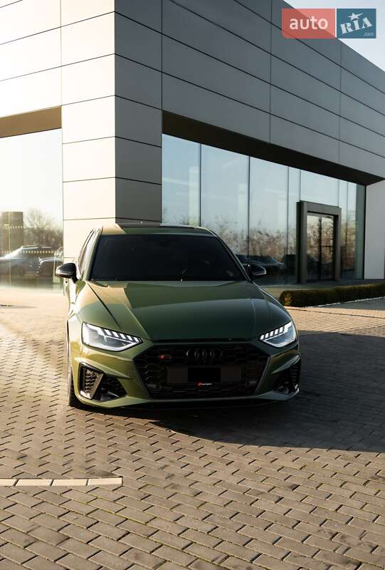 Седан Audi S4 2023 в Днепре