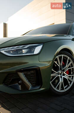 Седан Audi S4 2023 в Днепре