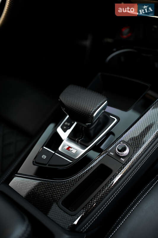 Седан Audi S4 2023 в Днепре