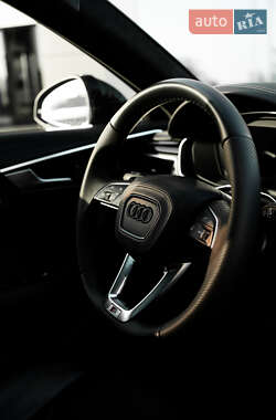 Седан Audi S4 2023 в Днепре