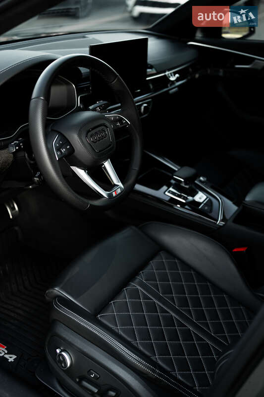 Седан Audi S4 2023 в Днепре