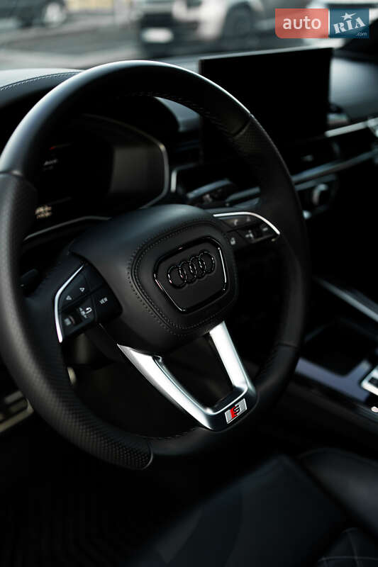 Седан Audi S4 2023 в Днепре