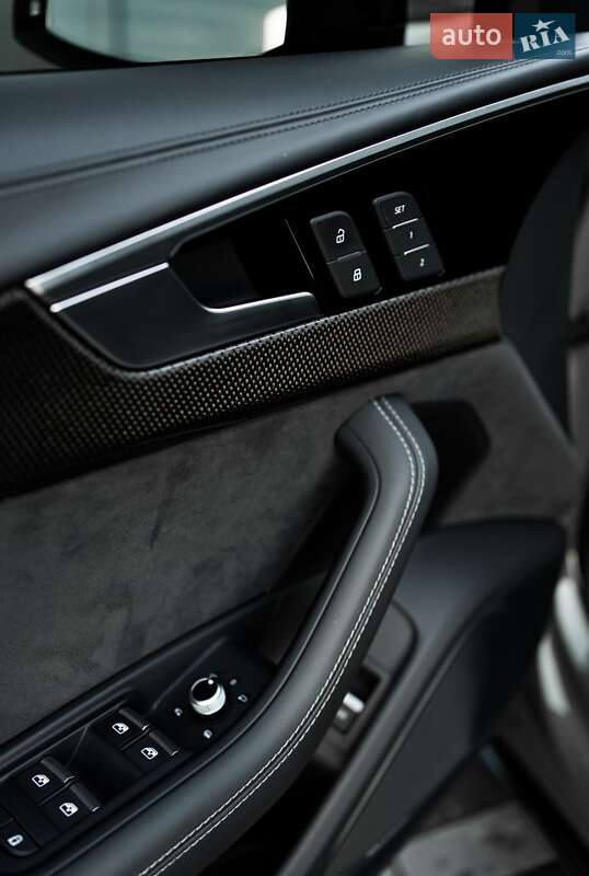 Седан Audi S4 2023 в Днепре