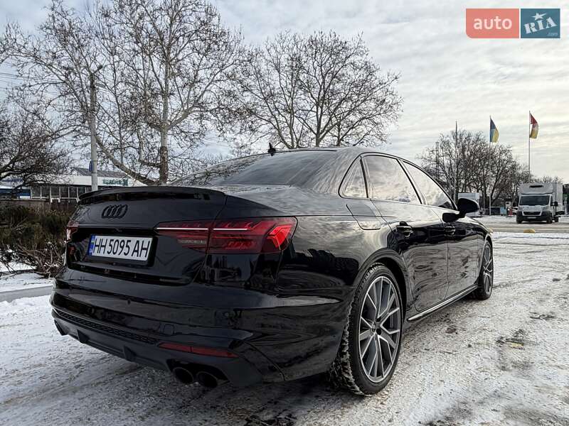 Седан Audi S4 2023 в Одессе