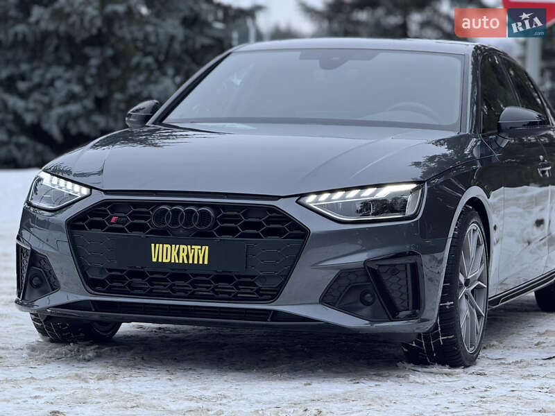 Седан Audi S4 2022 в Киеве