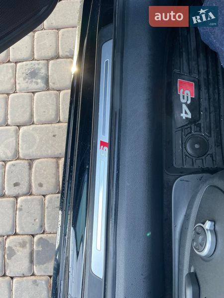 Седан Audi S4 2018 в Кривому Розі