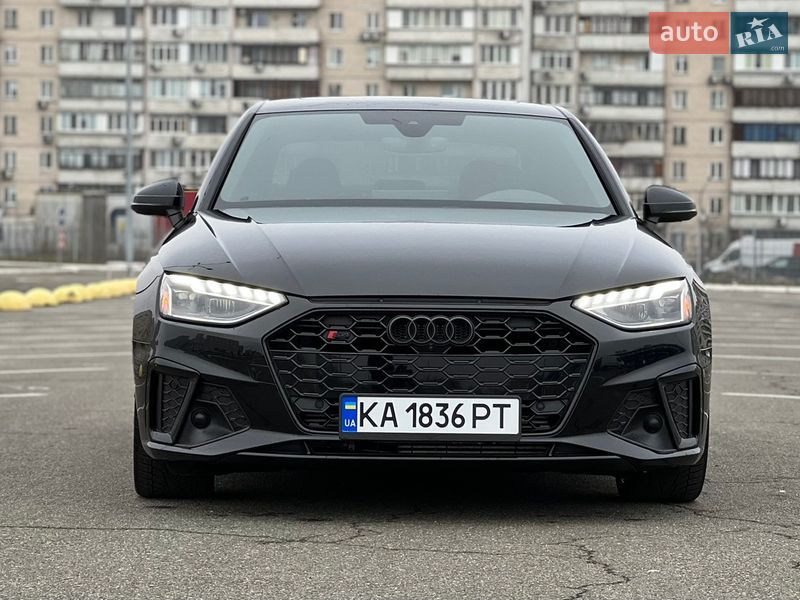 Седан Audi S4 2022 в Киеве