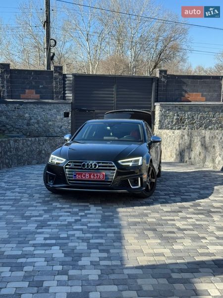 Седан Audi S4 2018 в Днепре