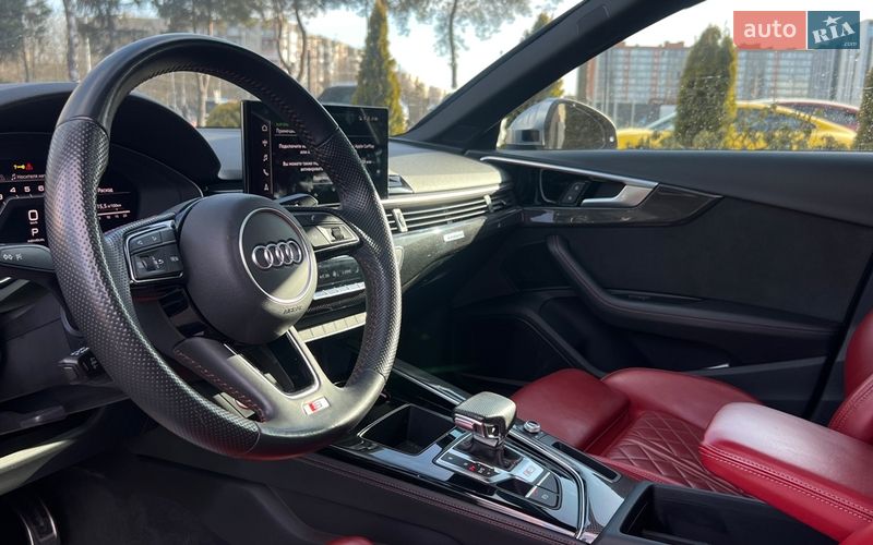 Седан Audi S4 2020 в Львові
