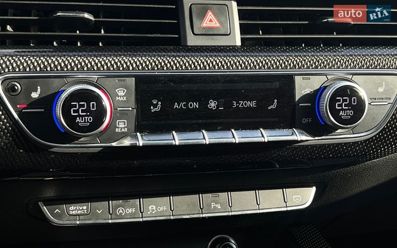 Седан Audi S4 2020 в Львові