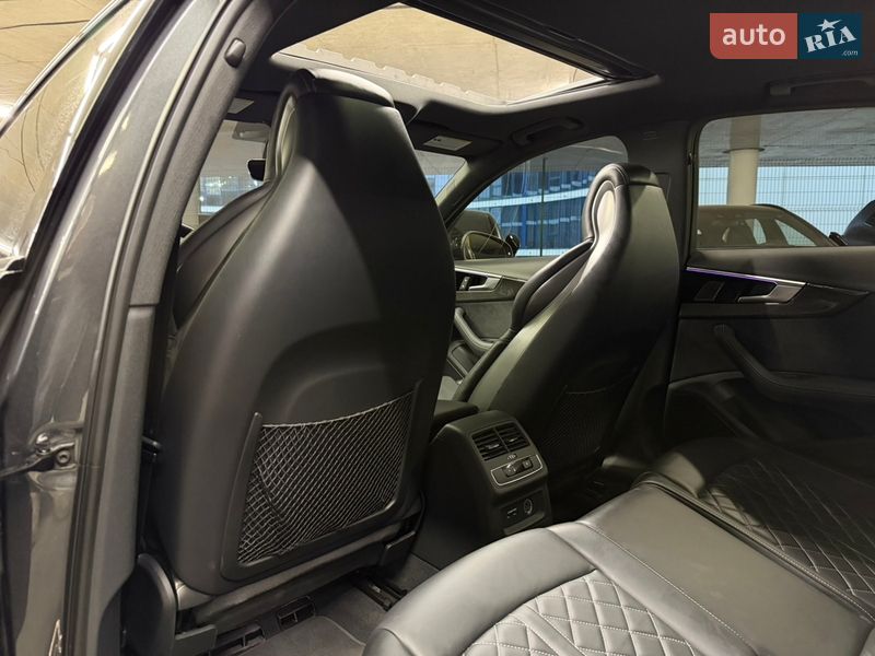 Седан Audi S4 2023 в Одессе