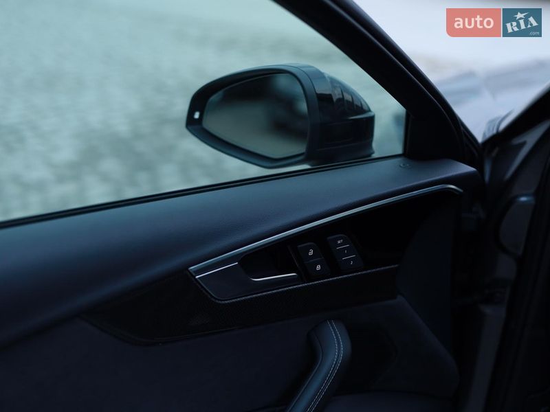 Седан Audi S4 2022 в Львове фото 28 Седан Audi S4 2022 в Львове