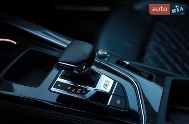 Седан Audi S4 2022 в Львове