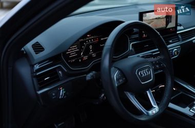 Седан Audi S4 2022 в Львове