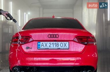 Седан Audi S4 2010 в Києві