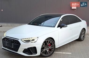 Седан Audi S4 2022 в Киеве