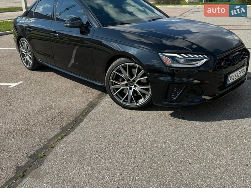 Седан Audi S4 2022 в Харькове