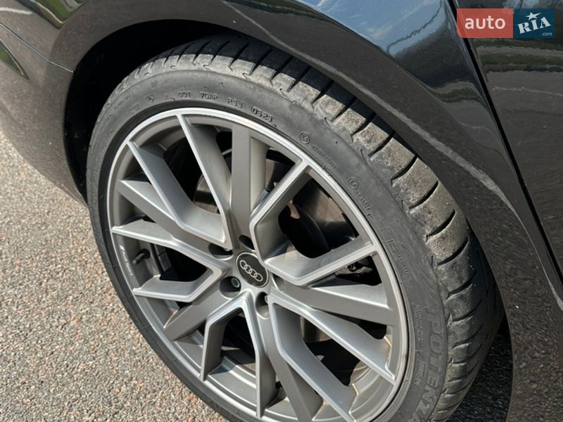 Седан Audi S4 2022 в Харькове