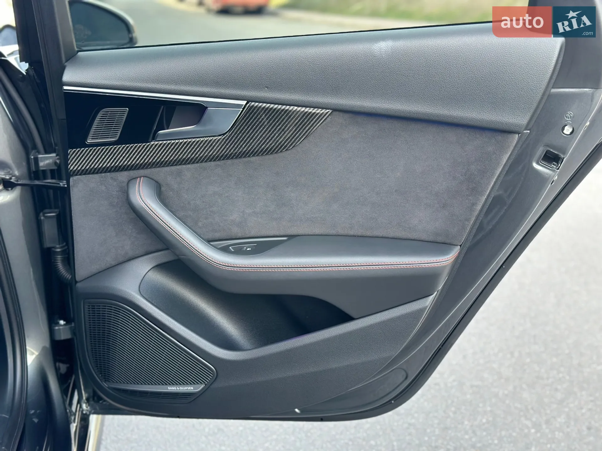 2023 Audi S4 - мініатюра 32
