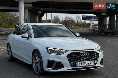 Седан Audi S4 2022 в Одесі