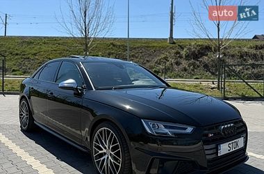Седан Audi S4 2019 в Ірпені