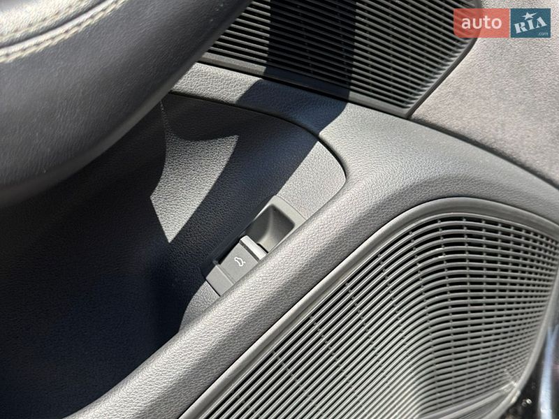 Седан Audi S4 2019 в Ірпені