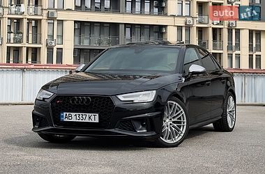 Седан Audi S4 2018 в Виннице