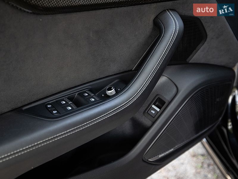 Седан Audi S4 2022 в Киеве