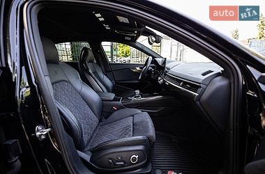 Седан Audi S4 2022 в Киеве