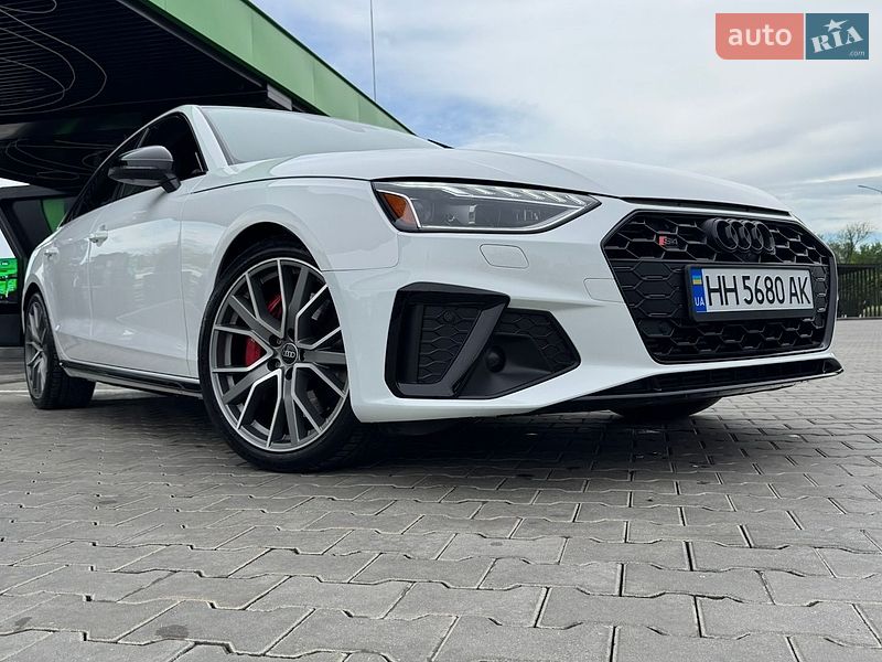 Седан Audi S4 2022 в Одессе