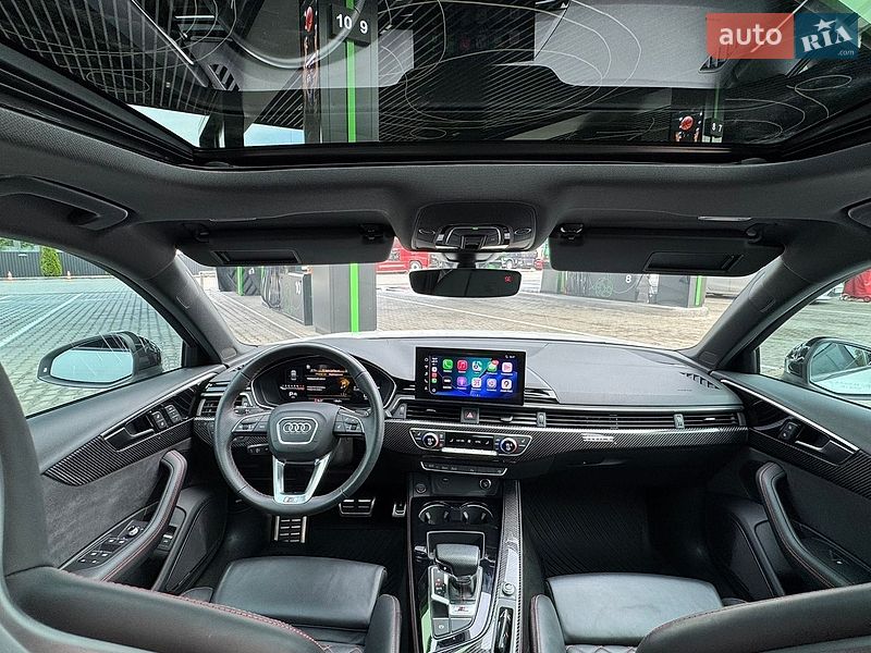 Седан Audi S4 2022 в Одессе