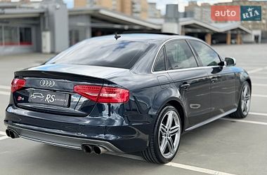 Седан Audi S4 2014 в Киеве