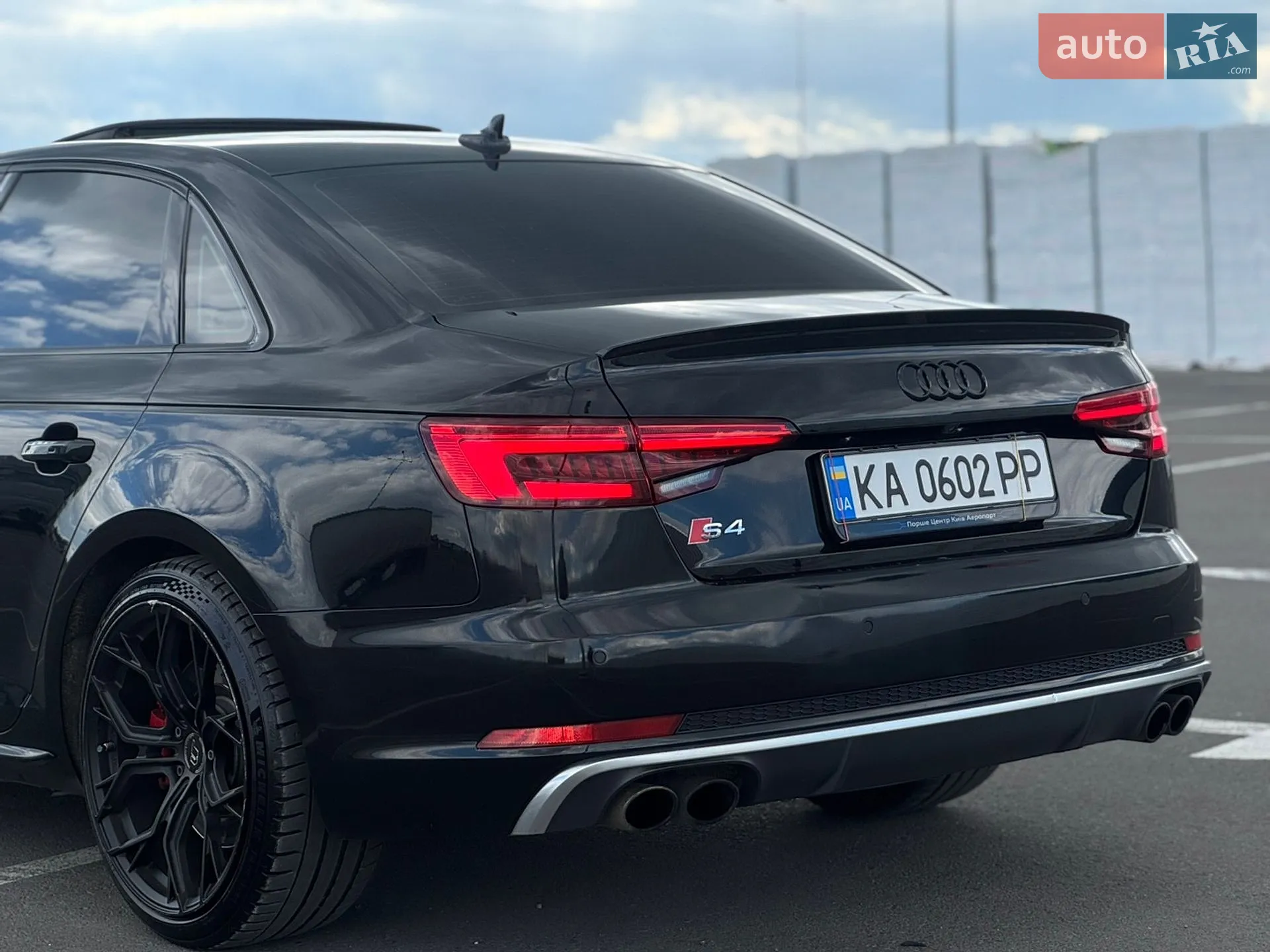 2017 Audi S4 - мініатюра 10