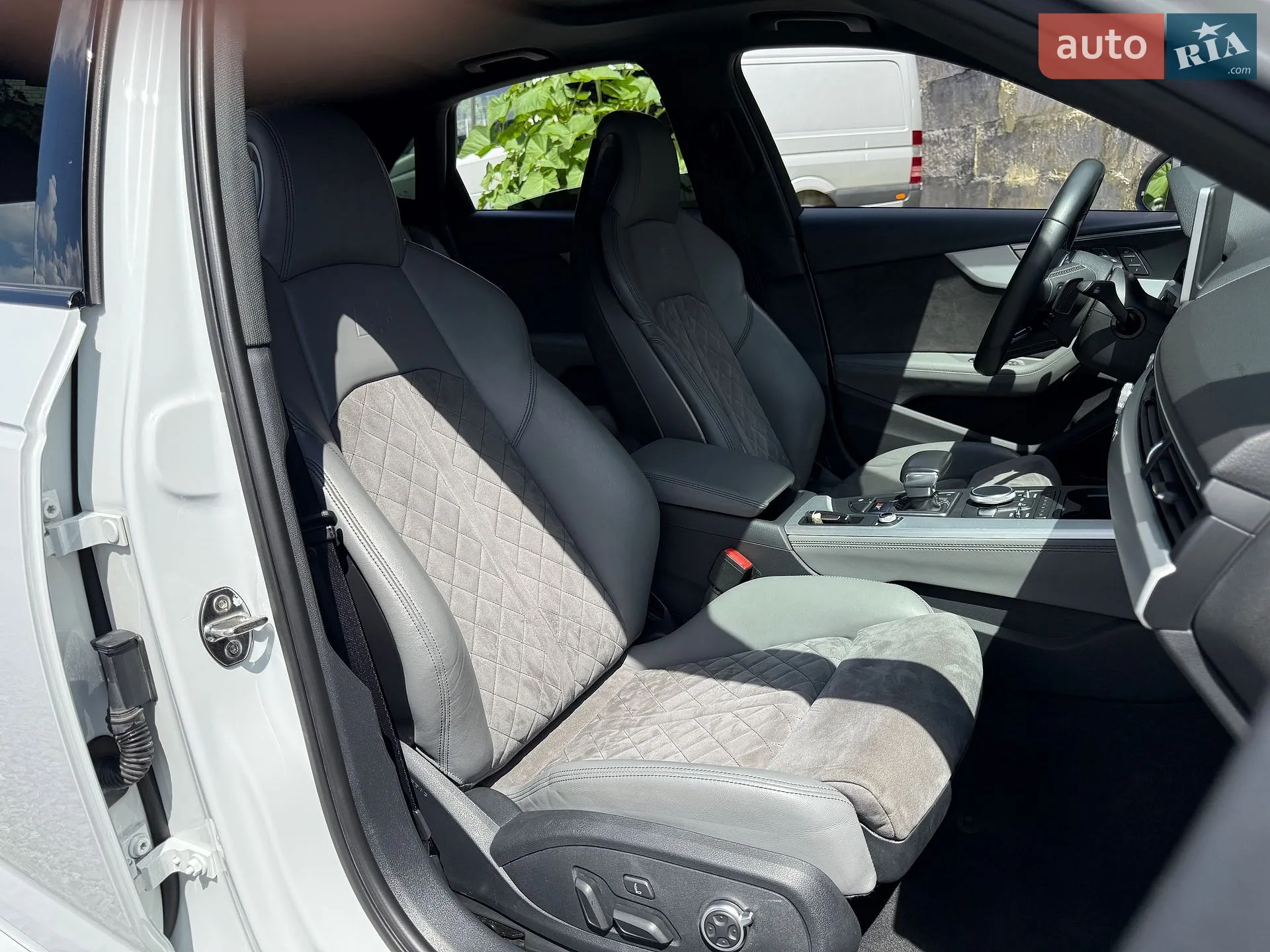 2019 Audi S4 - мініатюра 14