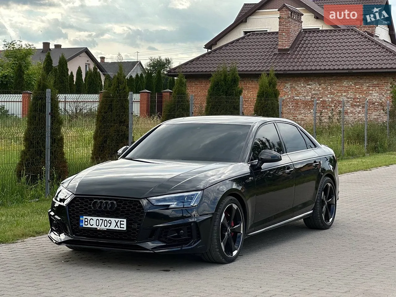 2017 Audi S4 - мініатюра 31