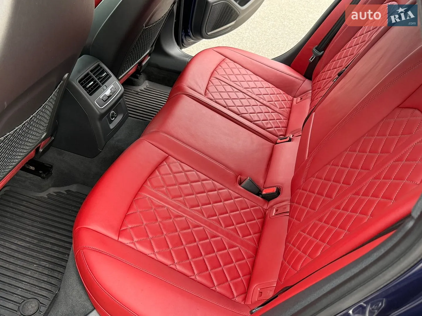 2017 Audi S4 - мініатюра 11