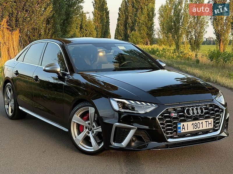 Седан Audi S4 2022 в Борисполе