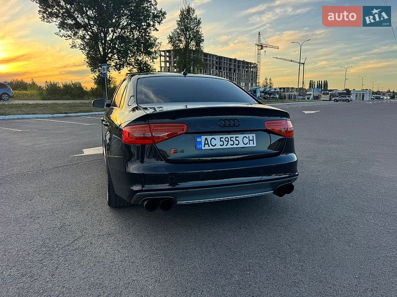 Седан Audi S4 2013 в Києві