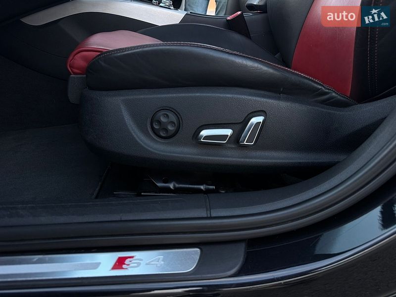 Седан Audi S4 2013 в Києві