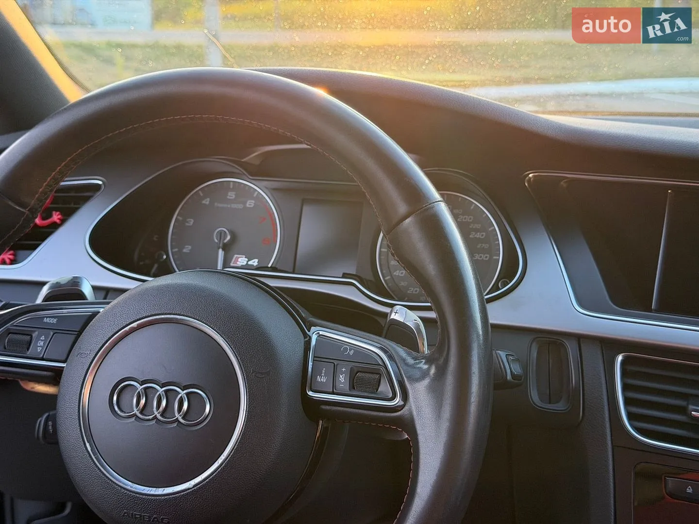 2013 Audi S4 - мініатюра 28