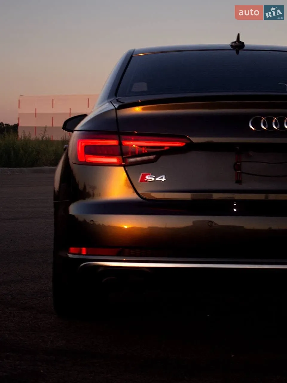 2017 Audi S4 - мініатюра 8